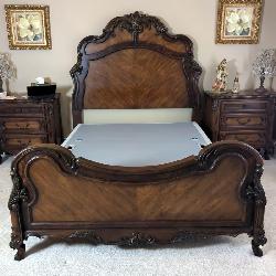 Fairmont Designs Traditional Queen Size Bed Frame, Includes Head And Footboard And Side Rails. Headb