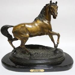 1001	BRONZE SCULPTURE OF HORSE *STALLION* BY P.J. MENE ON MARBLE BASE WITH ATRIBUTTED SIGNATURE PLAQUE, APPROXIMATELY 21 IN X 12 IN X 17 IN H