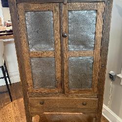 Lot # : 141 - Antique Rustic Pie Safe
