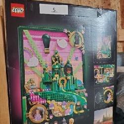 LEGO Wicked Emerald City Wall Art 