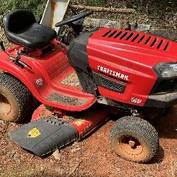 CRAFTSMAN RIDING MOWER 