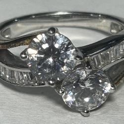 STERLING SILVER CZ RING 3.70GRS