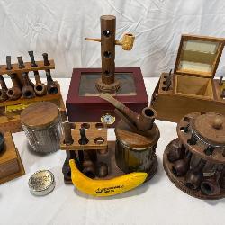 Lot # : 339 - Vtg Corncob & Wood Carved Pipes, Snuff Jars++
