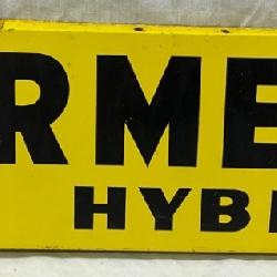 Farmers Hybrids Sign 