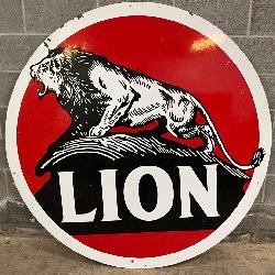 DS Porc. Lion Sign, 5-Foot Diameter