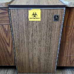 General Electric Compact Refrigerator, Model TA5SJR