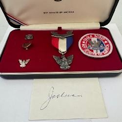 N2 - BSA EAGLE SCOUT COLLECTIBLES (O73)