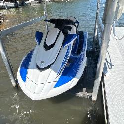 Lot 1002 2021 Yamaha WaveRunner FX140