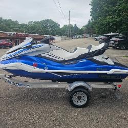 Lot 1002 2021 Yamaha WaveRunner FX140
