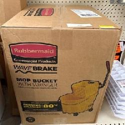 Rubbermaid WaveBrake 35 qt Mop Bucket Yellow