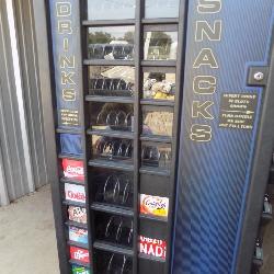 SNACK/ DRINK COMBO VENDING MACHINE has BILL COLLECTOR ATTACHED - UNTESTED