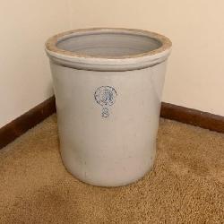 Stoneware Crock w/Blue Markï¿½8 gal.