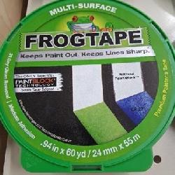 FrogTape 0.94 in. W X 60 yd L Green Medium Strength Painter's Tape