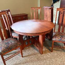 Lot # : 178 - Canal Dover Dining Table W/ Leaves & Chairs