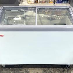 Galaxy Equipment Sliding Glass-Top Rolling Display Freezer, Model 177ICFC12HC, Powers On, Approx 36