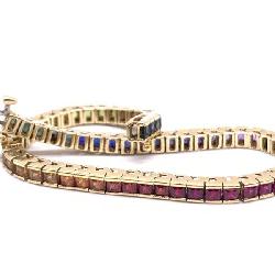 14k Gold Multi Colored Natural Rainbow Sapphire 7 Inch Bracelet. 6.30 Carats, 16 Grams.