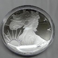 4 OZ 2017 SILVER EAGLE GIANT QUARTER 