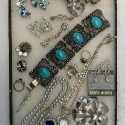 VINTAGE JEWELRY INCLUDING TURQUOISE