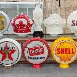 COLLECTION GAS PUMP GLOBES
