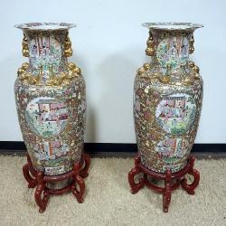 1213	PAIR OF CHINESE PORCELAIN FLOOR URNS ON STANDS WITH CHARACTER MARKS ON BASE, EACH APPROXIMATELY 36 IN H WITHOUT STANDS