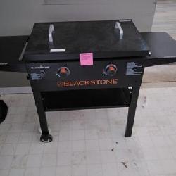 Blackstone Grill, lightly used, with cover